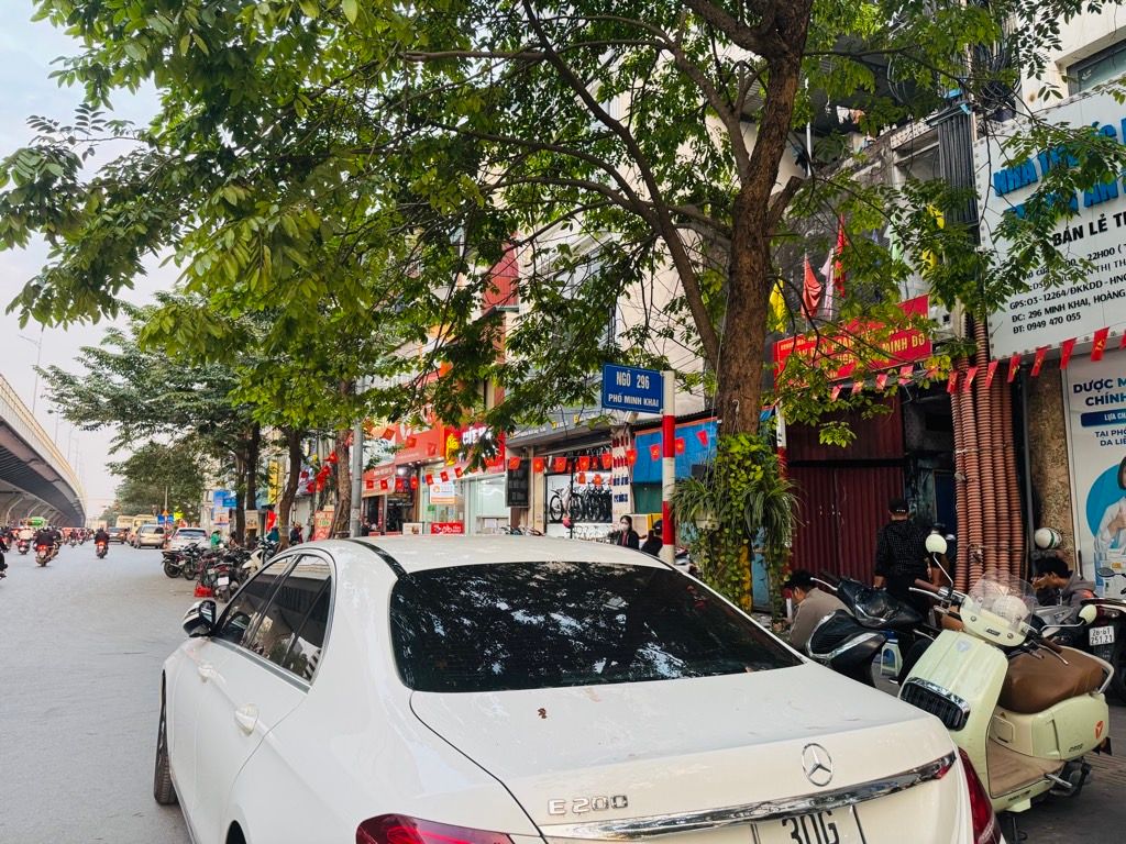 Bán nhà Minh Khai - diện tích 50m2 5 tầng - Thang máy - giá 13,5 tỷ