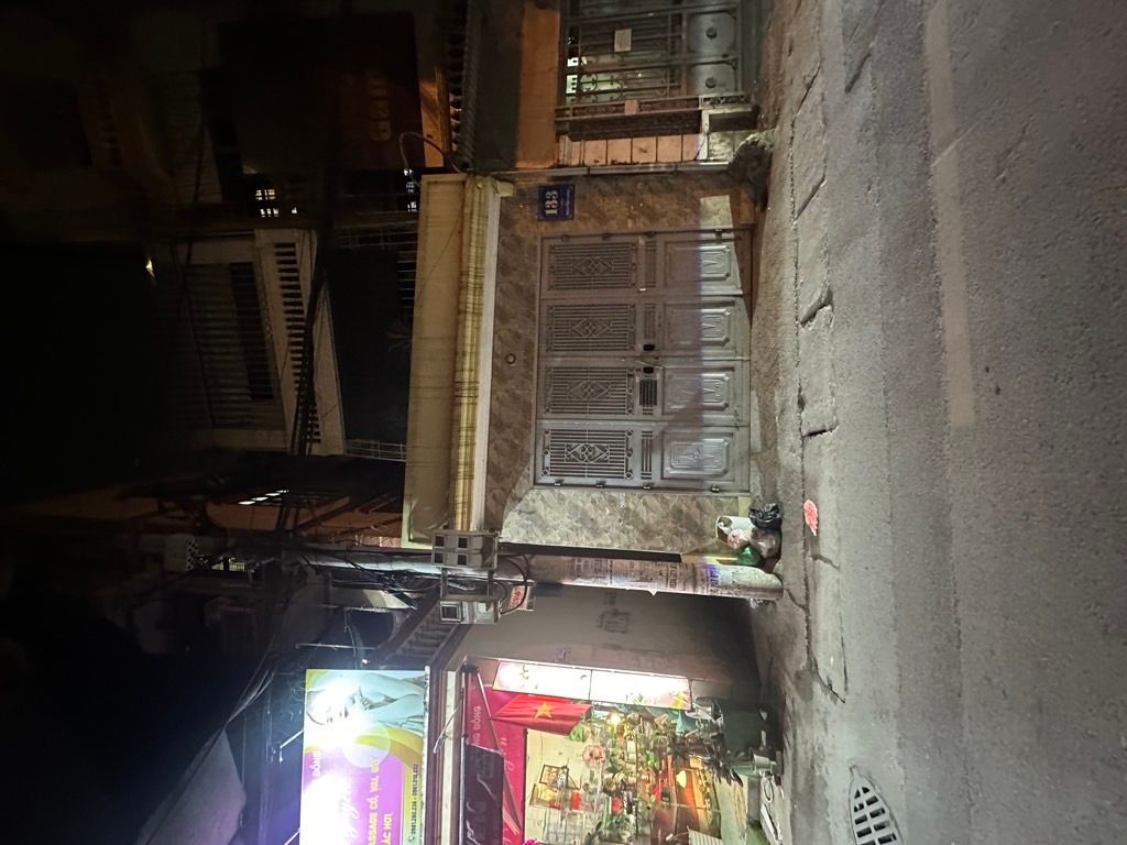 Bán nhà Nguyễn Chính - diện tích 77m2 3 tầng - Ô TÔ TRÁNH - giá 18,3 tỷ