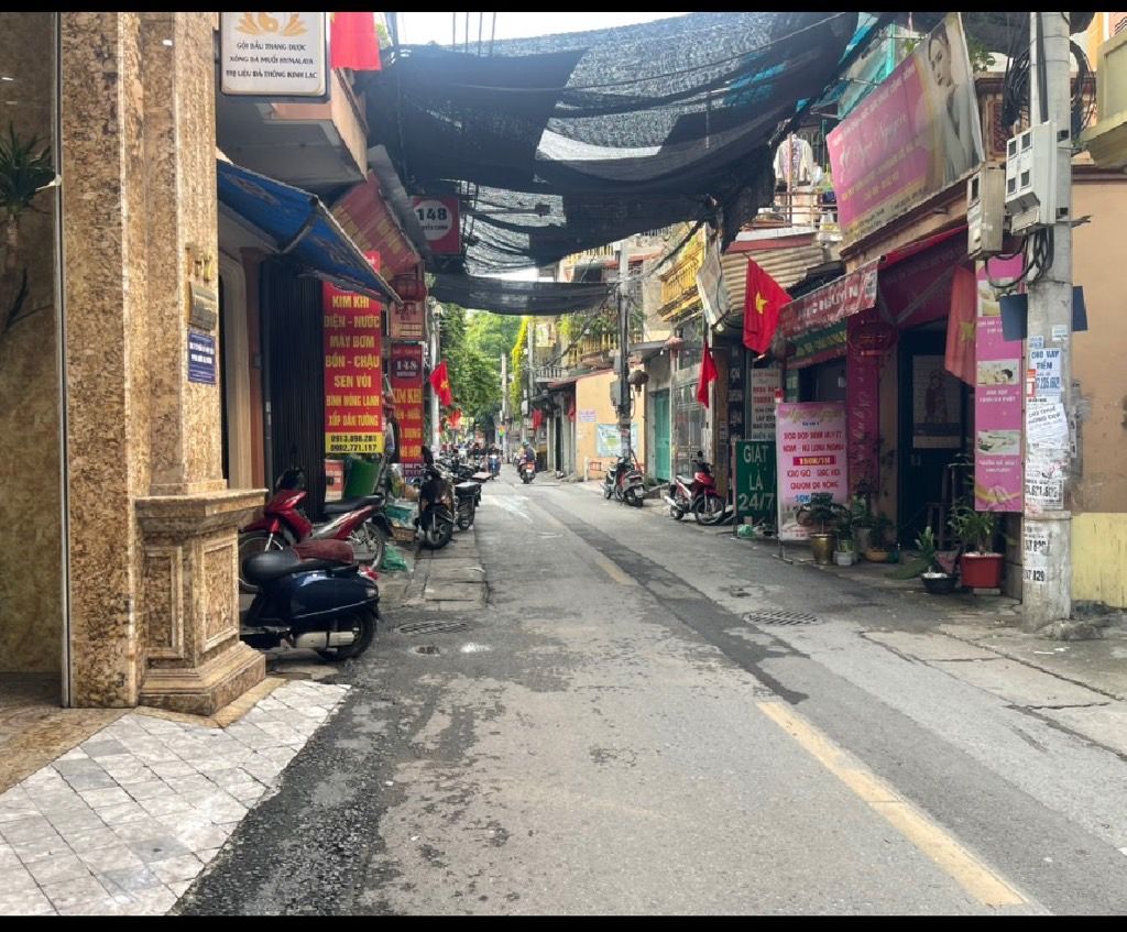 Bán nhà Nguyễn Chính - diện tích 77m2 3 tầng - Ô TÔ TRÁNH - giá 18,3 tỷ