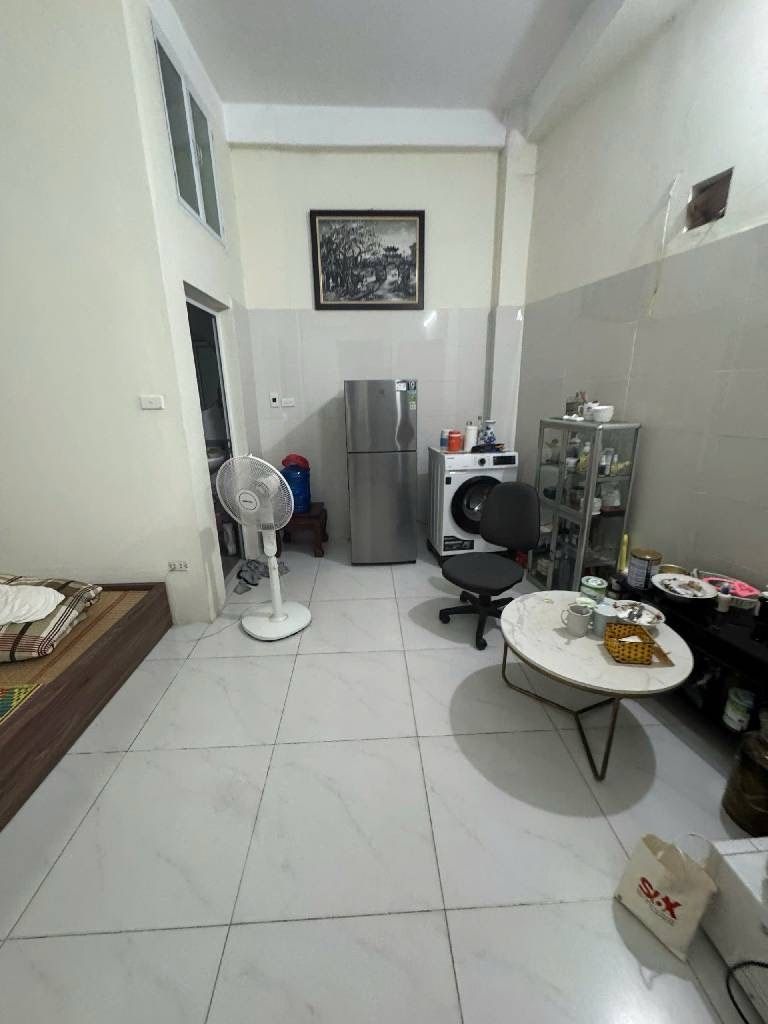 Bán nhà Ngõ Trại Cá - diện tích 48m2 4 tầng - Nhà dân xây chắc chắn - giá 10 tỷ