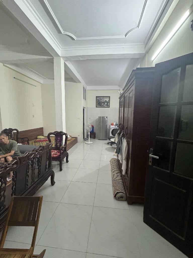 Bán nhà Ngõ Trại Cá - diện tích 48m2 4 tầng - Nhà dân xây chắc chắn - giá 10 tỷ