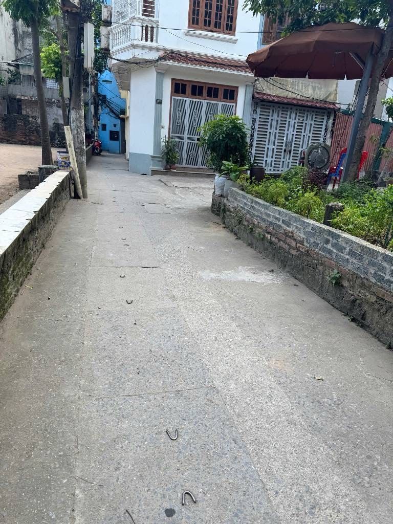 Bán nhà Ngõ Trại Cá - diện tích 48m2 4 tầng - Nhà dân xây chắc chắn - giá 10 tỷ