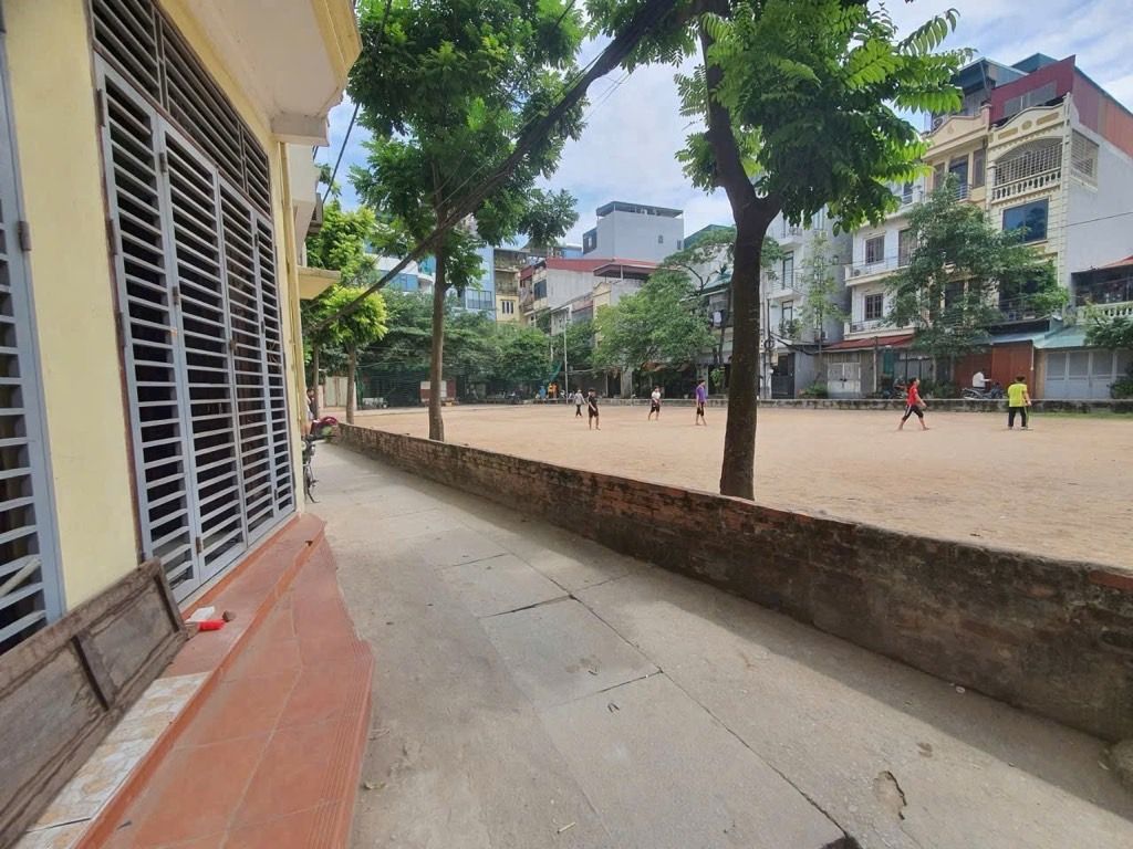 Bán nhà Ngõ Trại Cá - diện tích 48m2 4 tầng - Nhà dân xây chắc chắn - giá 10 tỷ