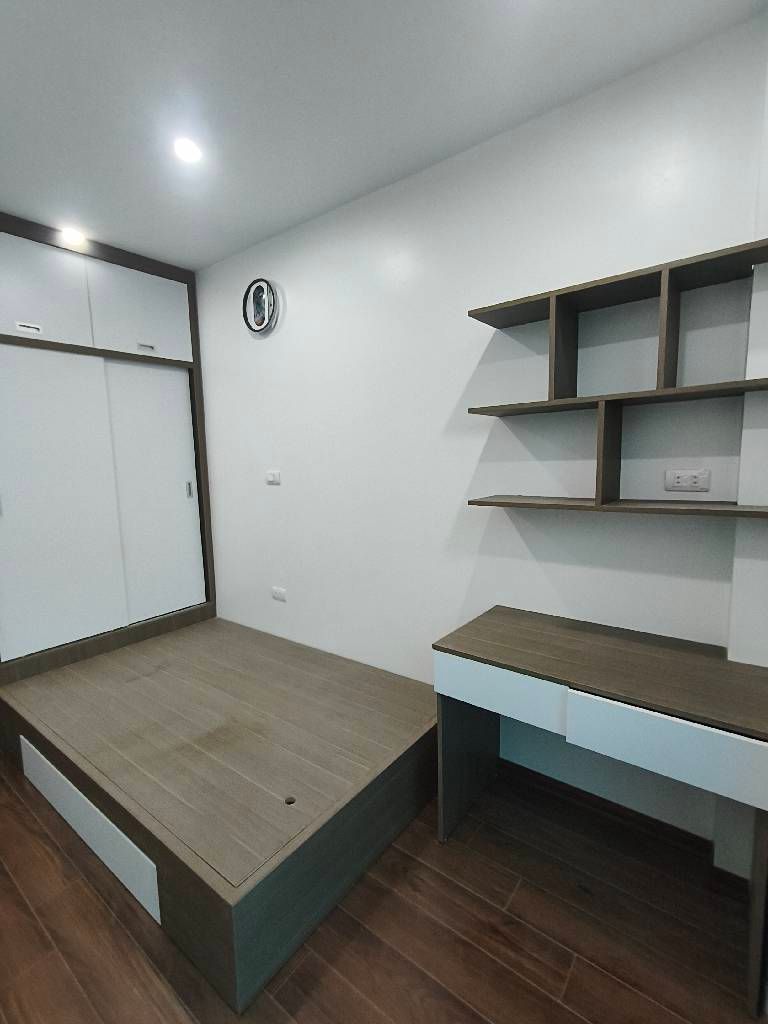 Bán nhà Ngõ Quỳnh - diện tích 32m2 5 tầng - Ô tô tránh đỗ cửa - giá 8,6 tỷ