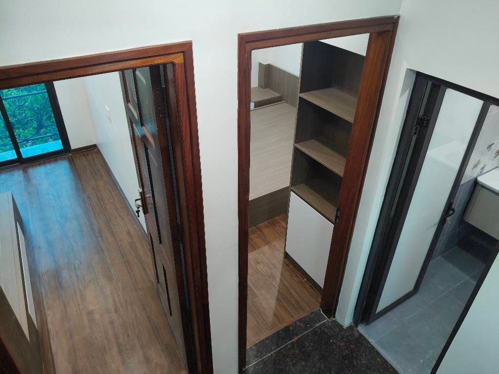 Bán nhà Ngõ Quỳnh - diện tích 32m2 5 tầng - Ô tô tránh đỗ cửa - giá 8,6 tỷ