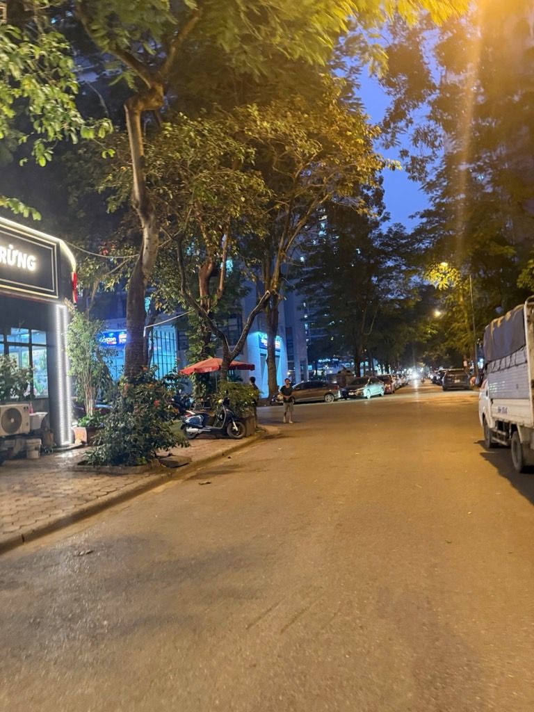 Bán nhà VP5 Linh Đàm - diện tích 58.3m2 23 tầng - Căn hộ VIP hướng Đông Nam - giá 5,2 tỷ