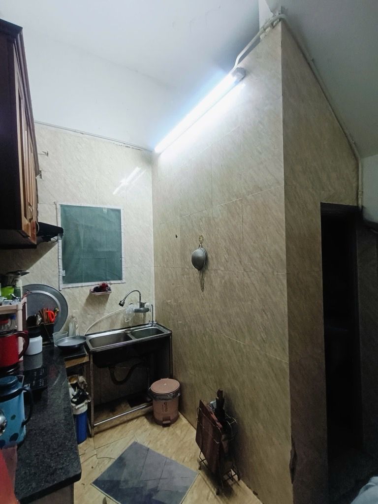 Bán nhà Hoàng Văn Thái - diện tích 42m2 3 tầng - Ô TÔ ĐỖ CỔNG - giá 11,8 tỷ