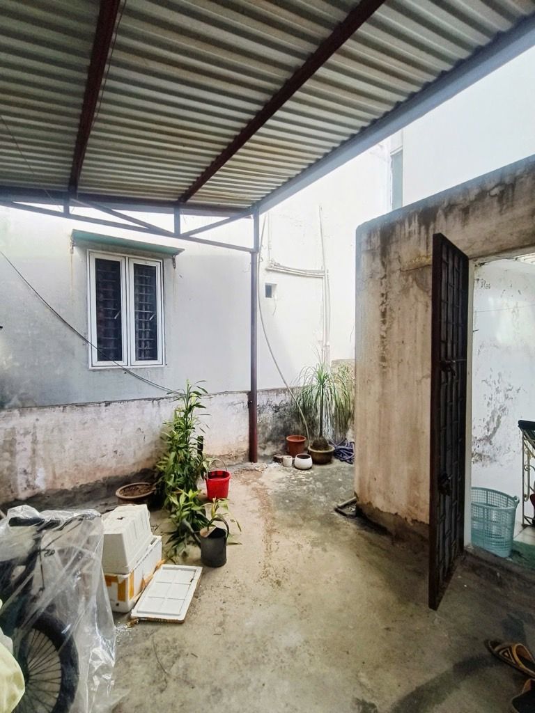 Bán nhà Hoàng Văn Thái - diện tích 42m2 3 tầng - Ô TÔ ĐỖ CỔNG - giá 11,8 tỷ