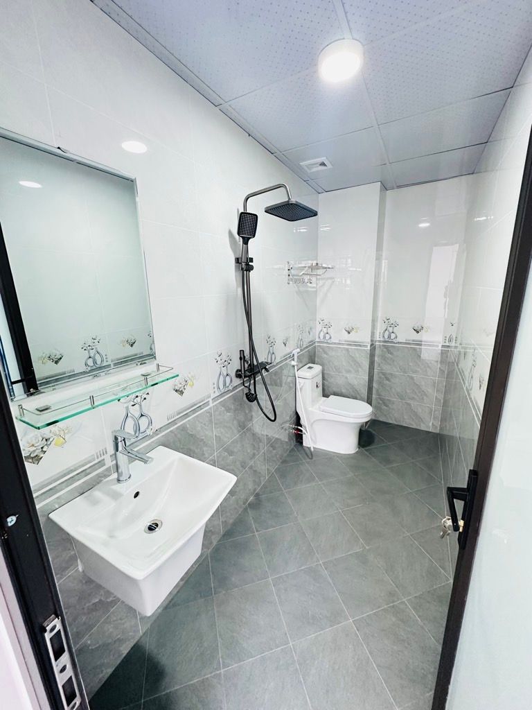 Bán nhà Thúy Lĩnh - diện tích 30m2 6 tầng - ô tô tránh - giá 7,4 tỷ