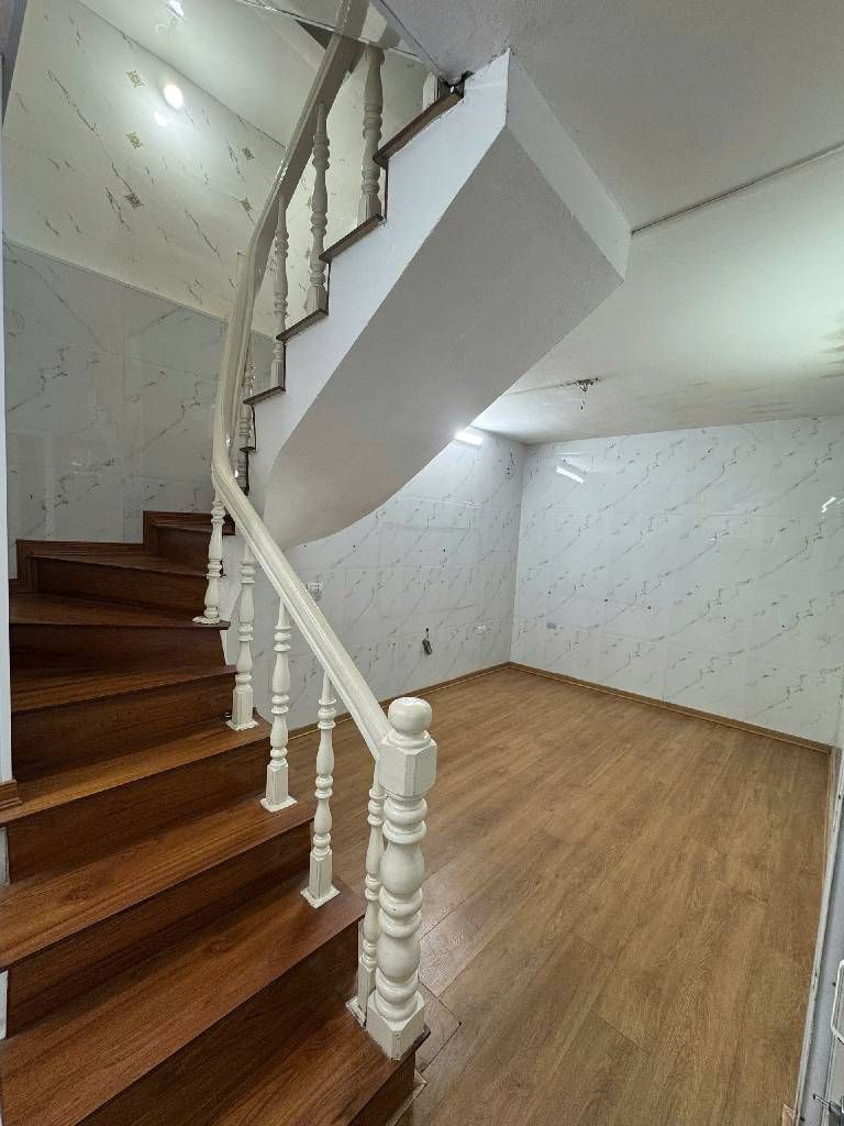 Bán nhà Bùi Xương Trạch - diện tích 23,8m2 3 tầng - ngõ 3 gác - giá 3,25 tỷ