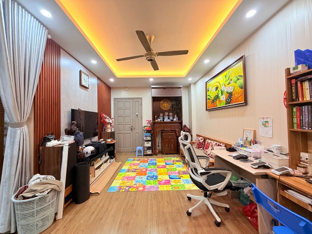 Bán nhà Nguyễn Xiển - diện tích 59.6m2 1 tầng - Ô TÔ - giá 5,7 tỷ