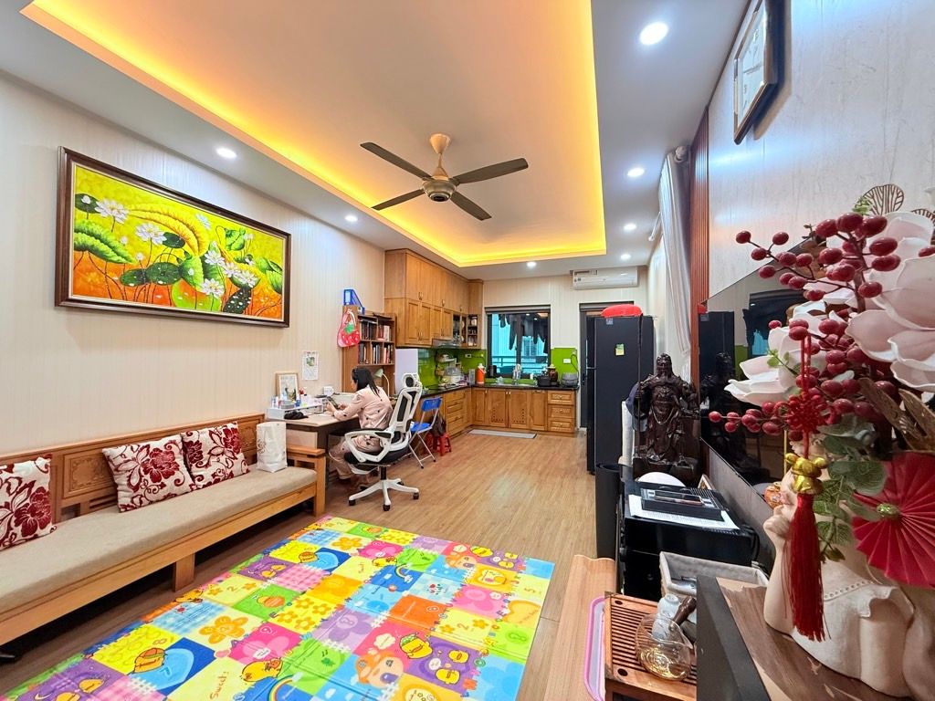 Bán nhà Nguyễn Xiển - diện tích 59.6m2 1 tầng - Ô TÔ - giá 5,7 tỷ