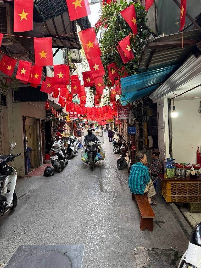 Bán nhà Văn Chương - diện tích 44m2 5 tầng - hiếm nhà bán - giá 12,5 tỷ