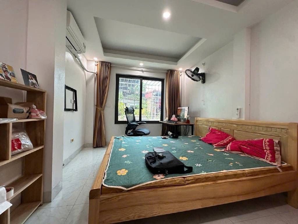 Bán nhà Văn Chương - diện tích 44m2 5 tầng - hiếm nhà bán - giá 12,5 tỷ