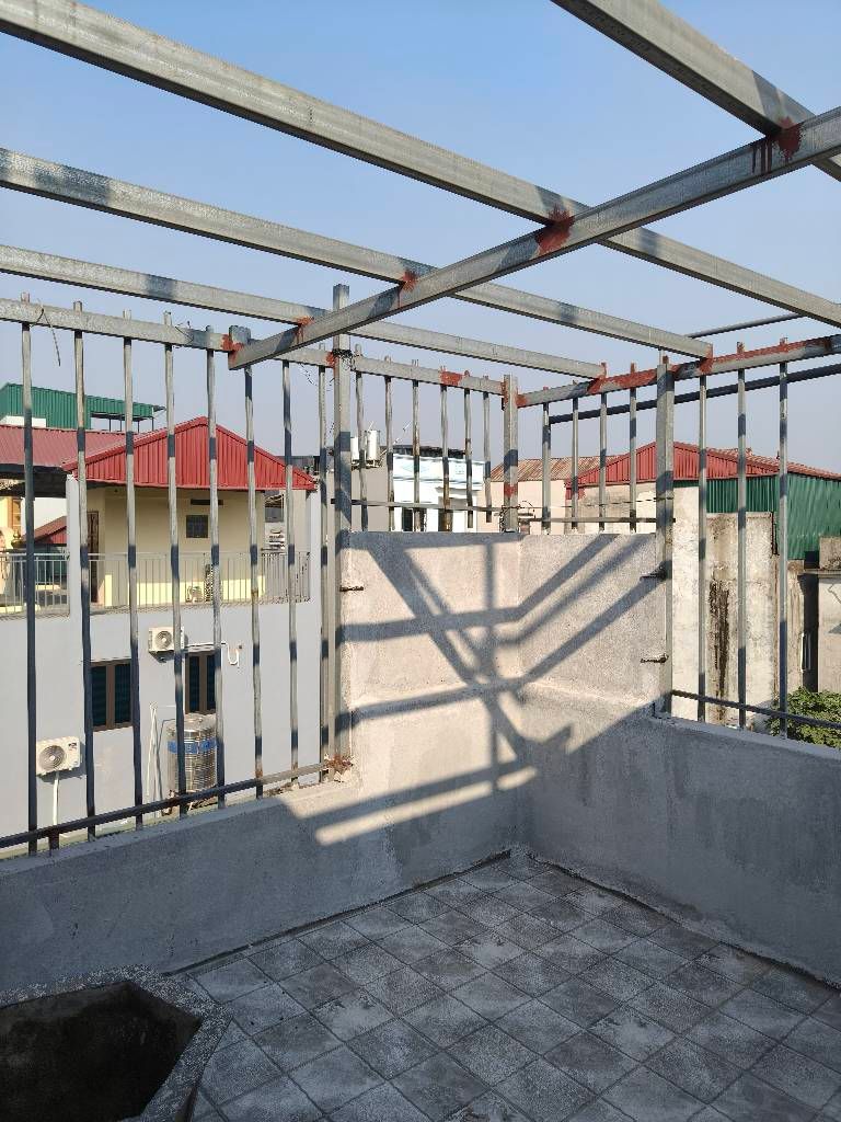 Bán nhà Thúy Lĩnh - diện tích 35.2m2 3 tầng - nhà 3 tầng căn góc mặt ngách ô tô lùi cửa - giá 5,3 tỷ