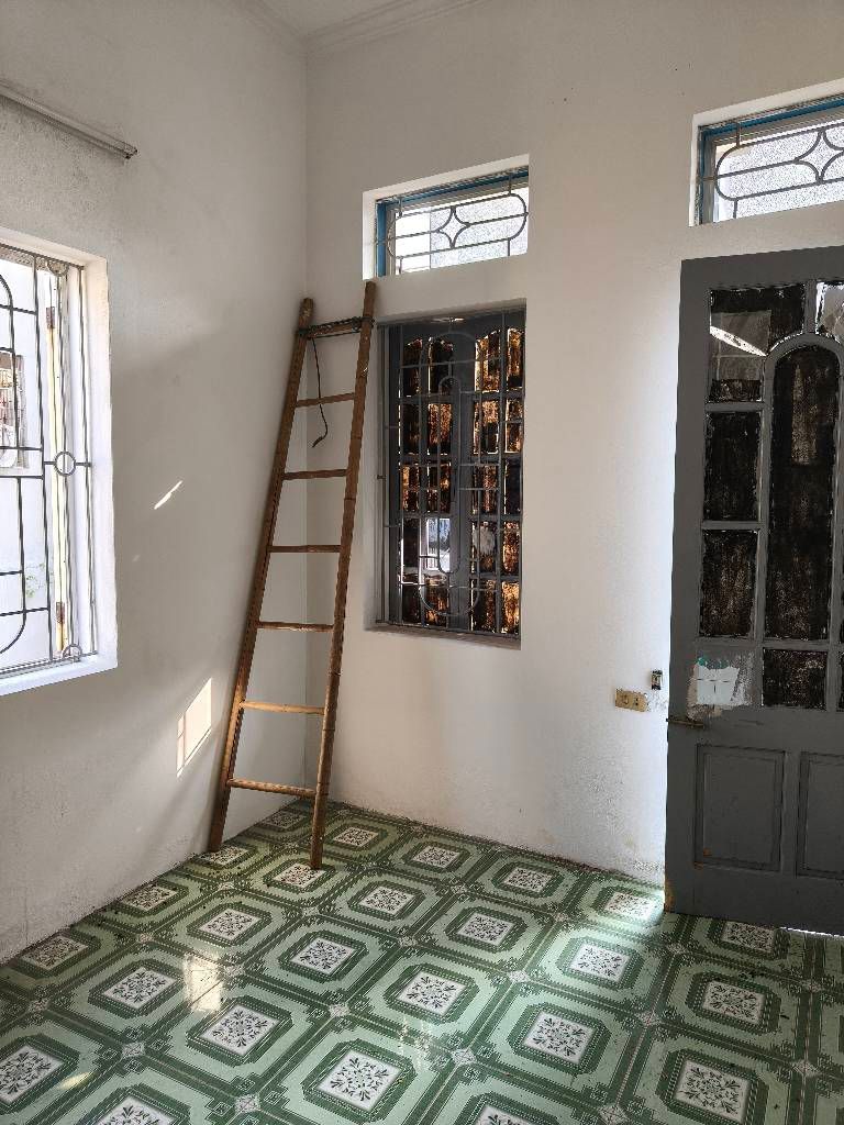 Bán nhà Thúy Lĩnh - diện tích 35.2m2 3 tầng - nhà 3 tầng căn góc mặt ngách ô tô lùi cửa - giá 5,3 tỷ