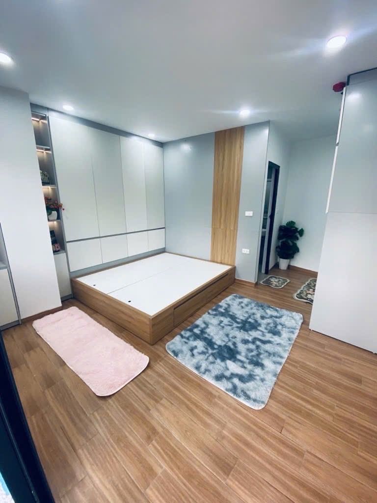 Bán nhà Pháo Đài Láng - diện tích 46m2 7 tầng - Thang máy - giá 13,9 tỷ