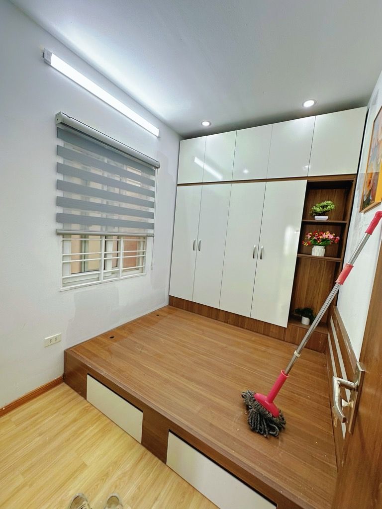 Bán nhà Khương Đình - diện tích 46m2 7 tầng - Lô góc, thang máy - giá 2,35 tỷ