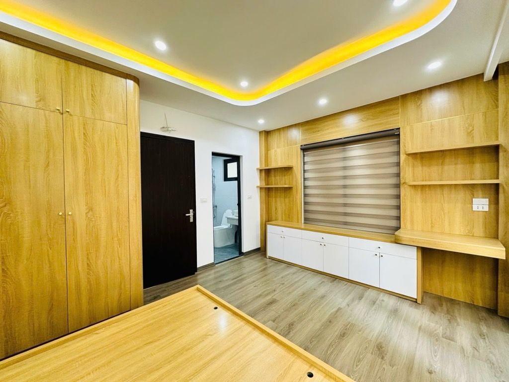 Bán nhà Vũ Thạnh - diện tích 32m2 7 tầng - Nhà đẹp 7 tầng thang máy - giá 12,2 tỷ