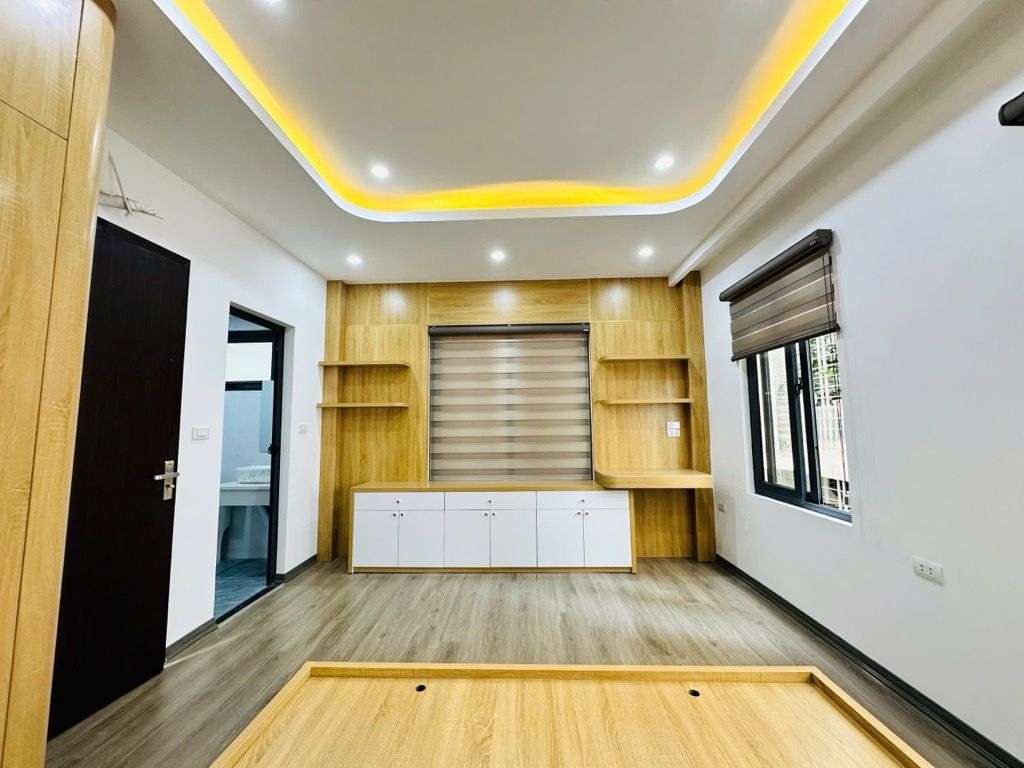 Bán nhà Vũ Thạnh - diện tích 32m2 7 tầng - Nhà đẹp 7 tầng thang máy - giá 12,2 tỷ