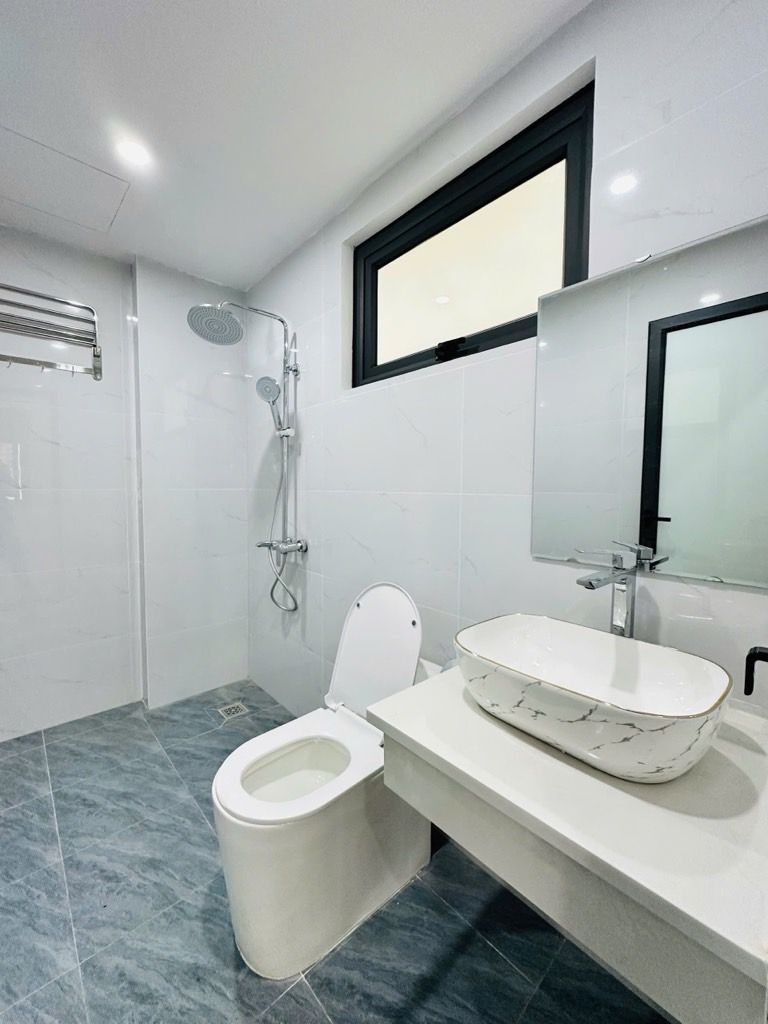 Bán nhà Vũ Thạnh - diện tích 32m2 7 tầng - Nhà đẹp 7 tầng thang máy - giá 12,2 tỷ