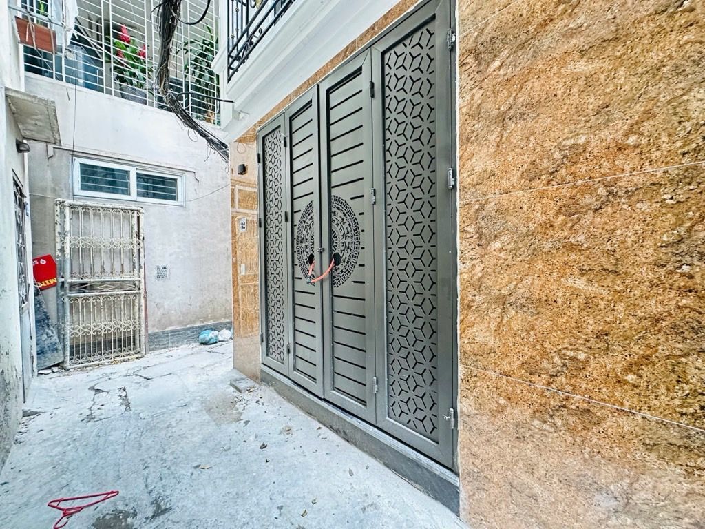 Bán nhà Vũ Thạnh - diện tích 32m2 7 tầng - Nhà đẹp 7 tầng thang máy - giá 12,2 tỷ