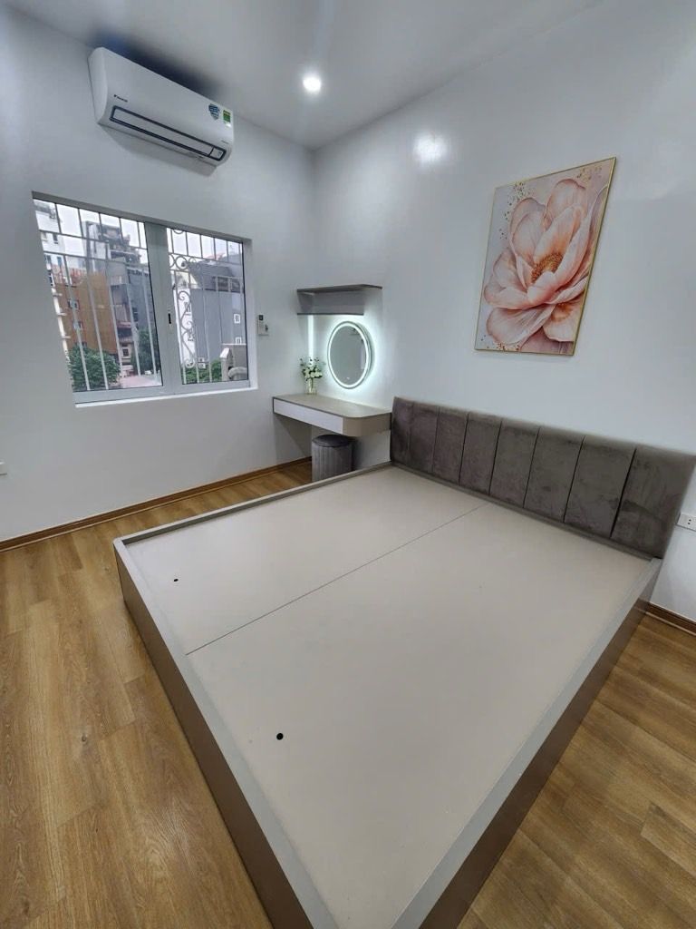 Bán nhà Quan Nhân - diện tích 38,9m2 1 tầng - Nhà cực kỳ thoáng - giá 4,4 tỷ