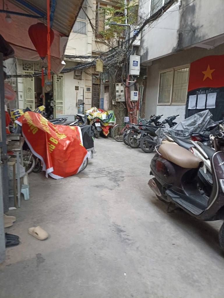 Bán nhà Văn Hương - diện tích 16m2 1 tầng - Nhà tập thể trung tâm Đống Đa - giá 1,75 tỷ