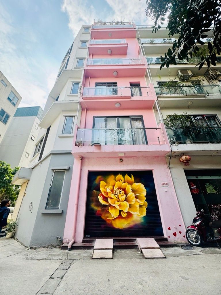 Bán nhà Vĩnh Tuy - diện tích 55m2 7 tầng - 2 ô tô tránh - giá 19,4 tỷ