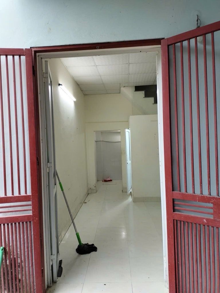 Bán nhà Đại Từ - diện tích 30m2 2 tầng - Nhà không sổ nằm trong xóm mới - giá 2,6 tỷ