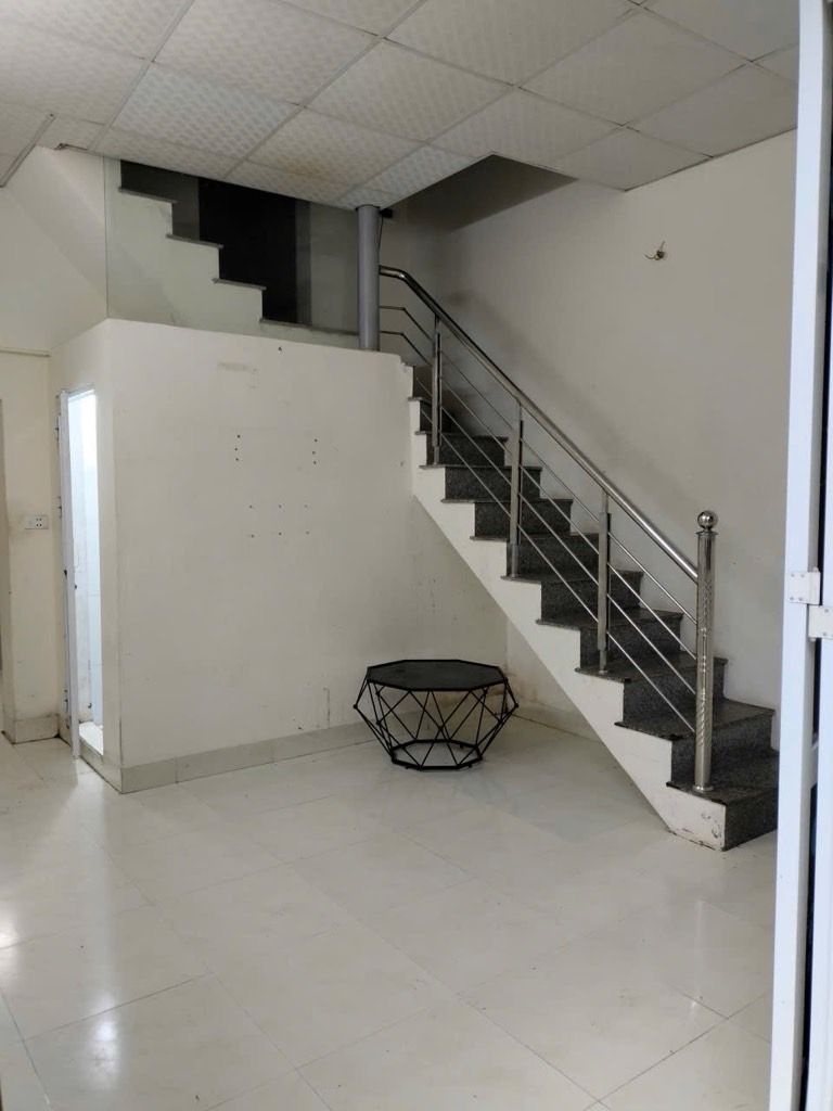 Bán nhà Đại Từ - diện tích 30m2 2 tầng - Nhà không sổ nằm trong xóm mới - giá 2,6 tỷ