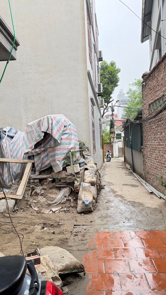 Bán nhà Thuý Lĩnh - diện tích 40m2 5 tầng - Lô góc ô tô tải đỗ cổng - giá 8,5 tỷ