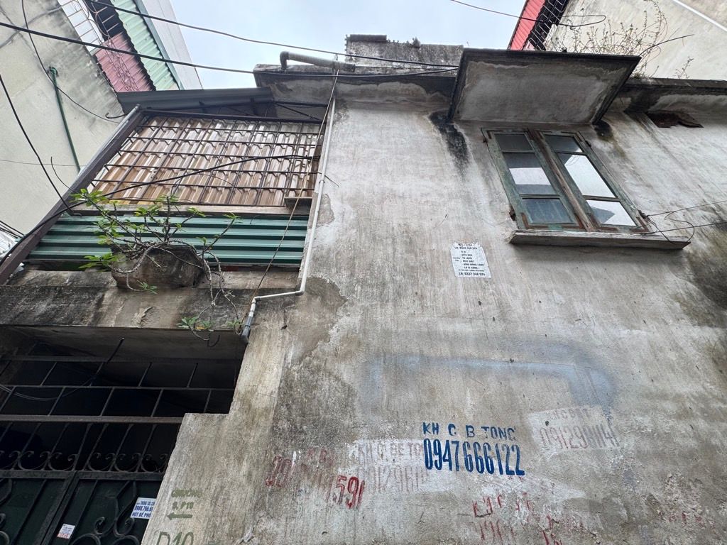 Bán nhà Tân Mai - diện tích 58m2 2 tầng - ô tô đỗ gần nhà - giá 4,8 tỷ