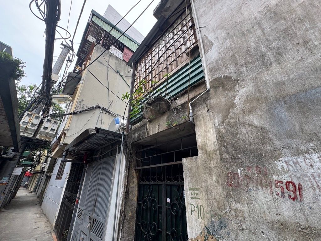 Bán nhà Tân Mai - diện tích 58m2 2 tầng - ô tô đỗ gần nhà - giá 4,8 tỷ