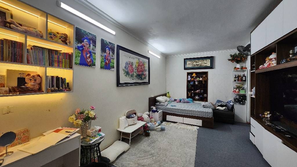 Bán nhà Thái Hà - diện tích 89m2 1 tầng - ô tô tránh - giá 11,9 tỷ