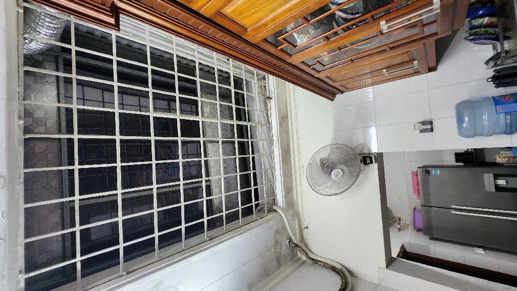 Bán nhà Thái Hà - diện tích 89m2 1 tầng - ô tô tránh - giá 11,9 tỷ