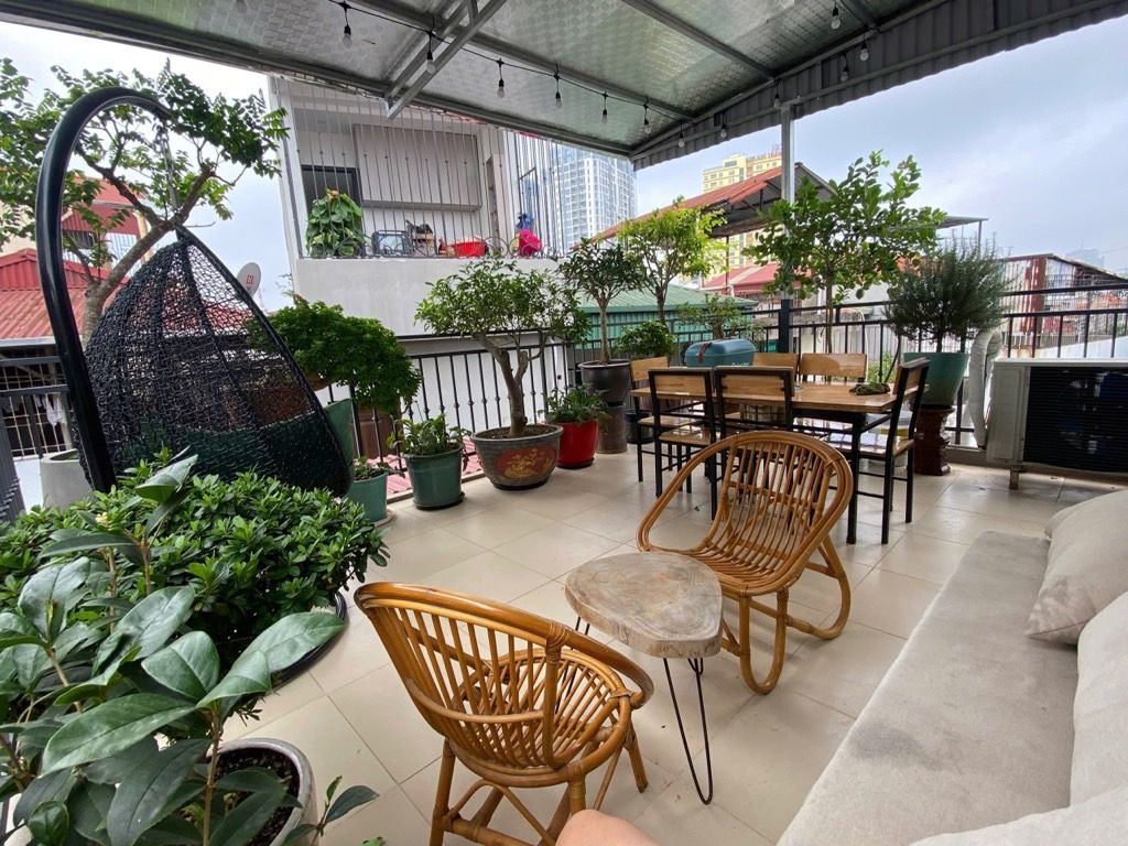 Bán nhà Đầm Trấu - diện tích 48m2 6 tầng - Ô tô đỗ cửa - giá 15,95 tỷ