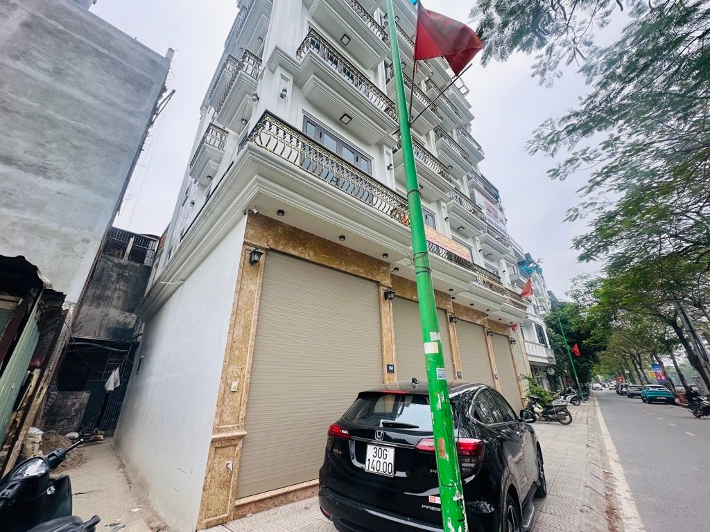 Bán nhà Bờ Sông Sét - diện tích 34,5m2 5 tầng - Lô góc thang máy - giá 13,5 tỷ