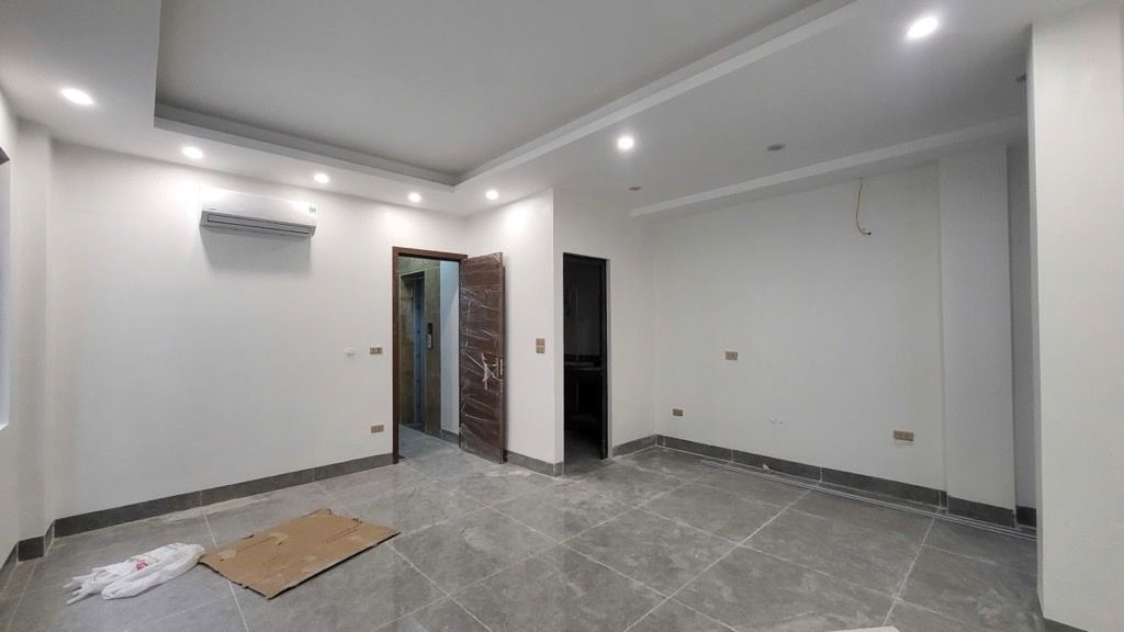 Bán nhà Khương Trung - diện tích 36,5m2 6 tầng - ô tô đỗ cửa - giá 16,2 tỷ