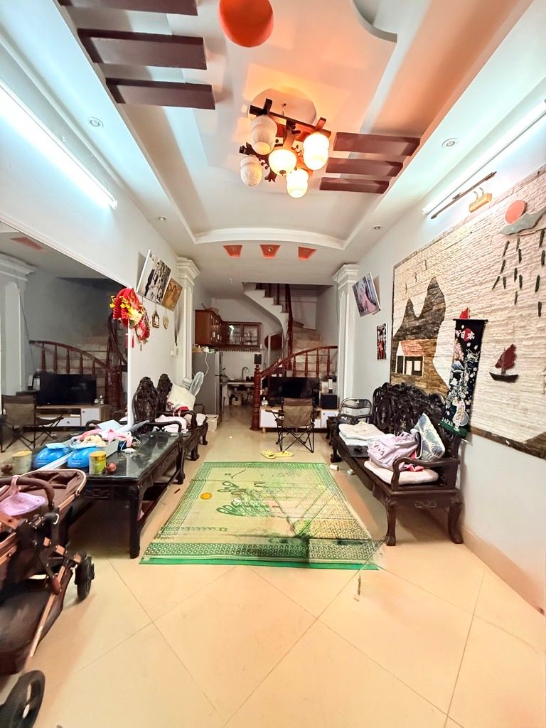 Bán nhà Dương Văn Bé - diện tích 34m2 5 tầng - Lô góc - giá 7,9 tỷ