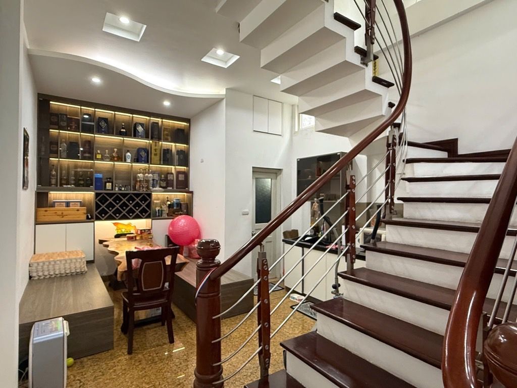 Bán nhà Khương Trung - diện tích 52.6m2 4 tầng - LÔ GÓC 2 THOÁNG - giá 15 tỷ