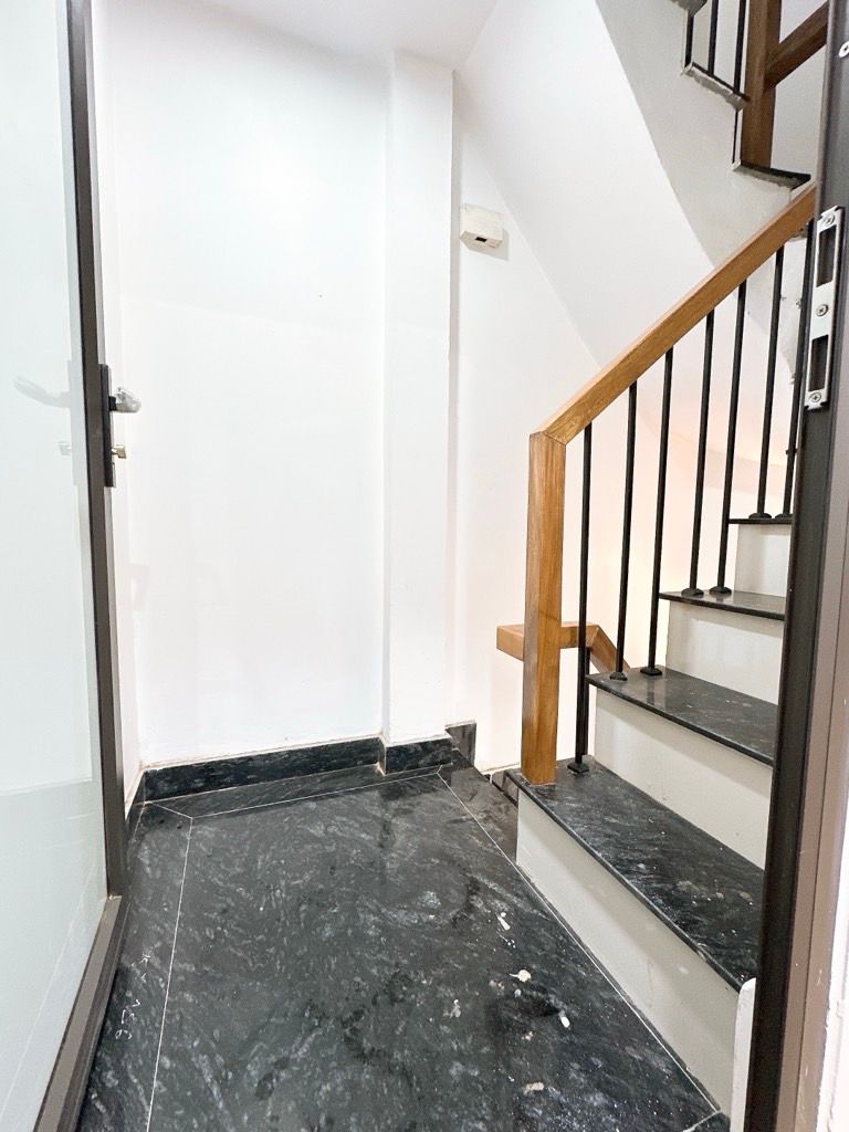 Bán nhà Kim Ngưu - diện tích 14m2 5 tầng - Nhà đẹp, sổ đỏ riêng chính chủ - giá 4,3 tỷ