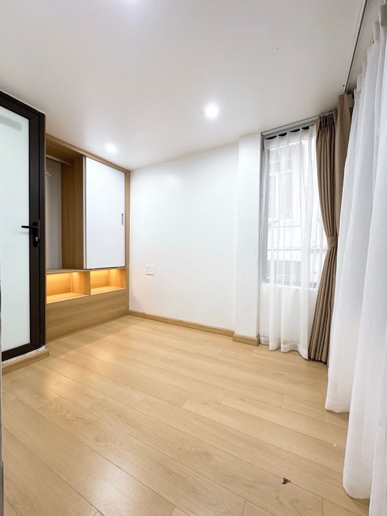 Bán nhà Kim Ngưu - diện tích 14m2 5 tầng - Nhà đẹp, sổ đỏ riêng chính chủ - giá 4,3 tỷ