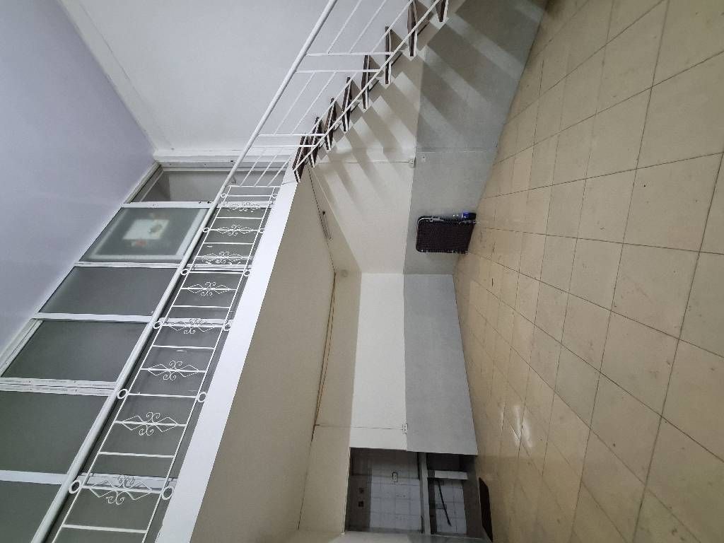 Bán nhà Lê Trọng Tấn - diện tích 42m2 2 tầng - gần ô tô - giá 2,55 tỷ