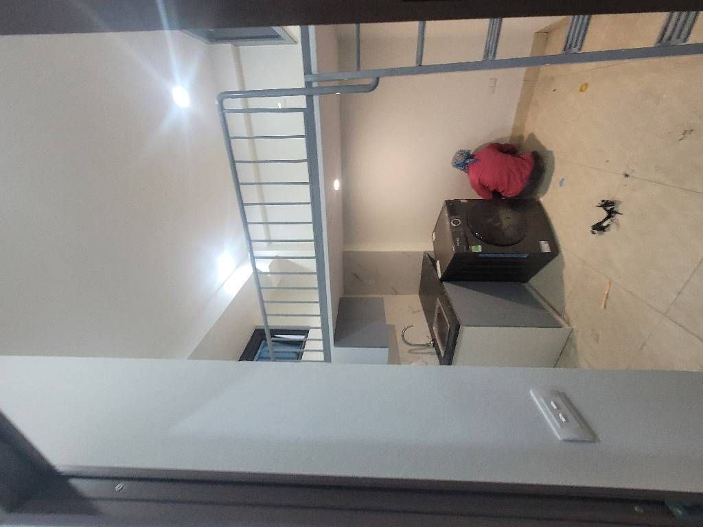 Bán nhà Vũ Hữu - diện tích 37m2 7 tầng - Mặt phố, lô góc - giá 19,5 tỷ