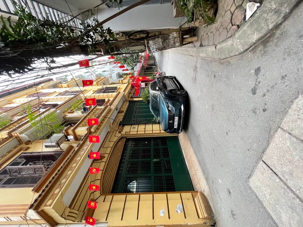 Bán nhà Yên Lãng - diện tích 51.7m2 6 tầng - gần ô tô - giá 21,5 tỷ