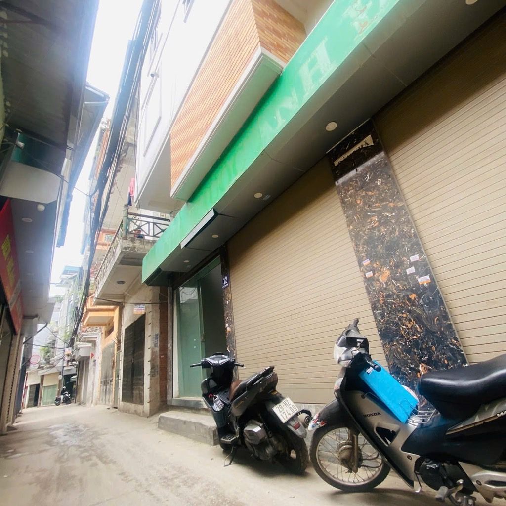 Bán nhà Vĩnh Hưng - diện tích 40m2 5 tầng - ô tô 7 chỗ qua nhà - giá 6,8 tỷ