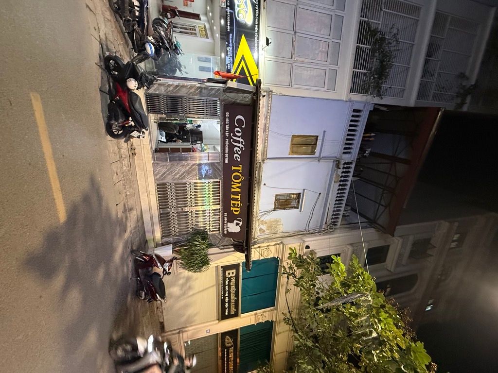 Bán nhà Chùa Quỳnh - diện tích 24,5m2 3 tầng - Mặt phố kinh doanh sầm uất - giá 16,5 tỷ