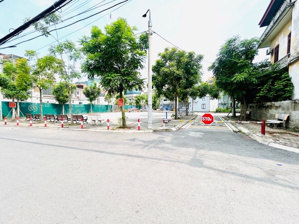 Bán nhà Giải Phóng - diện tích 40.3m2 5 tầng - Nhà chuẩn bị xây mới, nhiều tiện ích - giá 12,8 tỷ