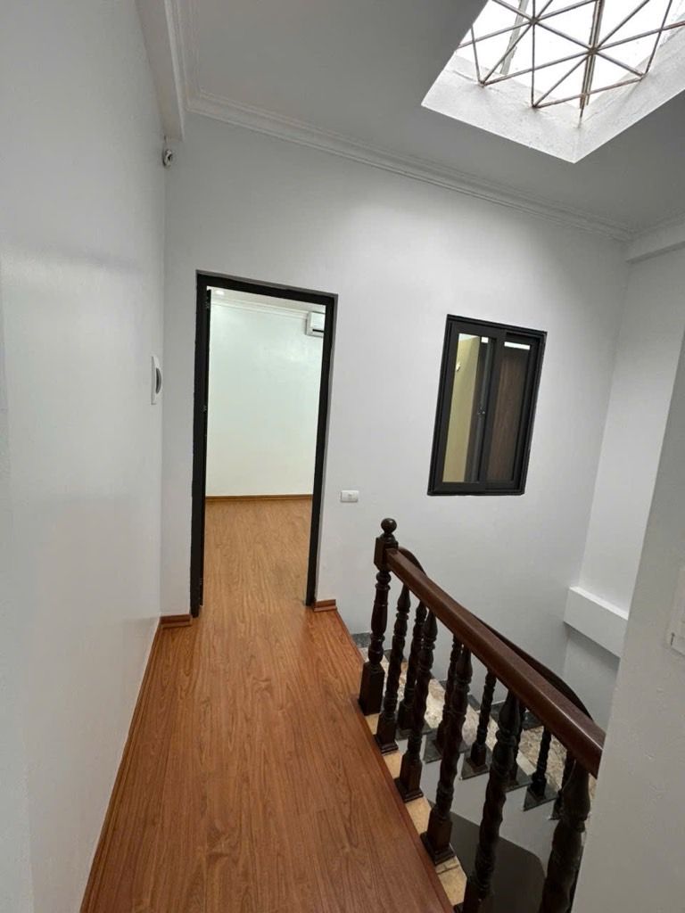 Bán nhà Hoàng Mai - diện tích 33m2 4 tầng - gần ô tô - giá 9,2 tỷ